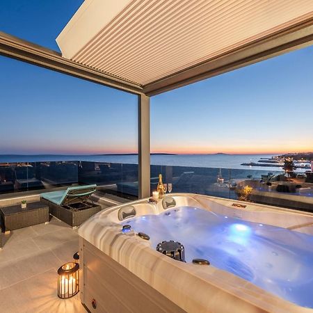 Mediteran Luxury Penthouse With Jacuzzi Мандре Экстерьер фото