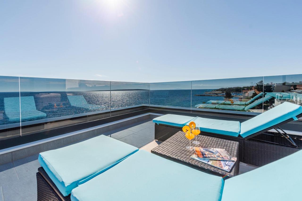 Mediteran Luxury Penthouse With Jacuzzi Мандре Экстерьер фото