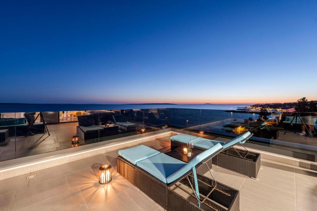 Mediteran Luxury Penthouse With Jacuzzi Мандре Экстерьер фото